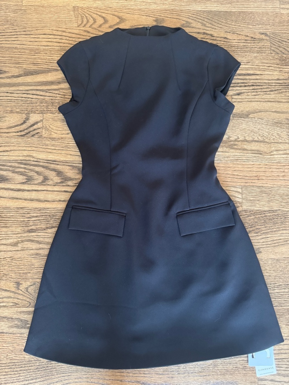 NWT Commense Black Cap-Sleeve mini Dress